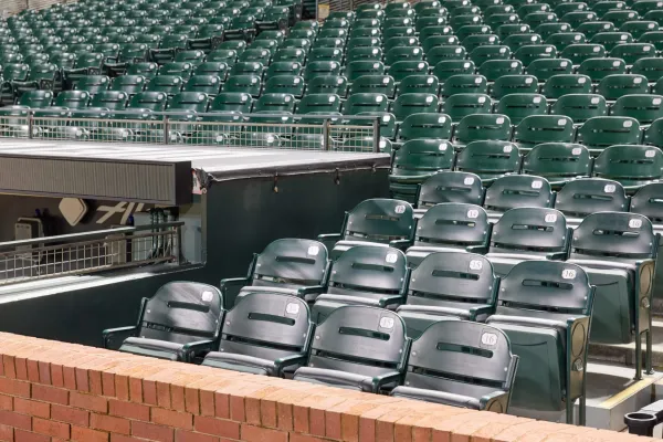 حلول المقاعد الفاخرة للملاعب والمنشآت الرياضية منSeating System Solutions 