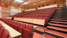 Sièges d’Auditorium Rembourrés par Seating System Solutions